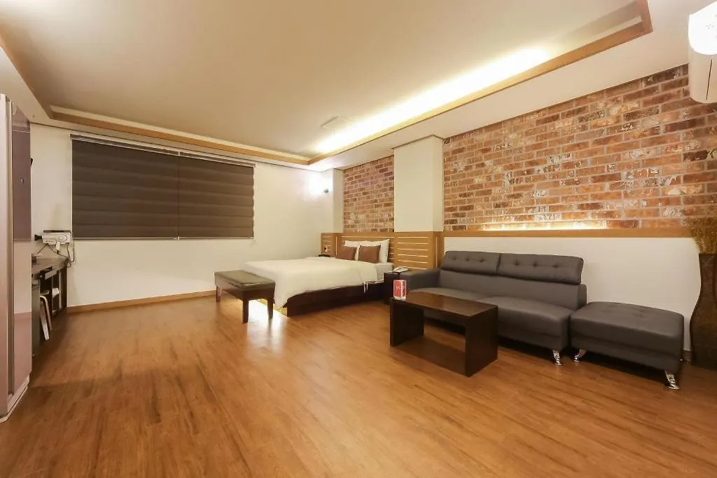 H Hotel Ulsan 2*,