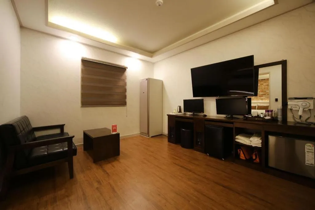 ** Motel H Hotel Ulsan South Korea