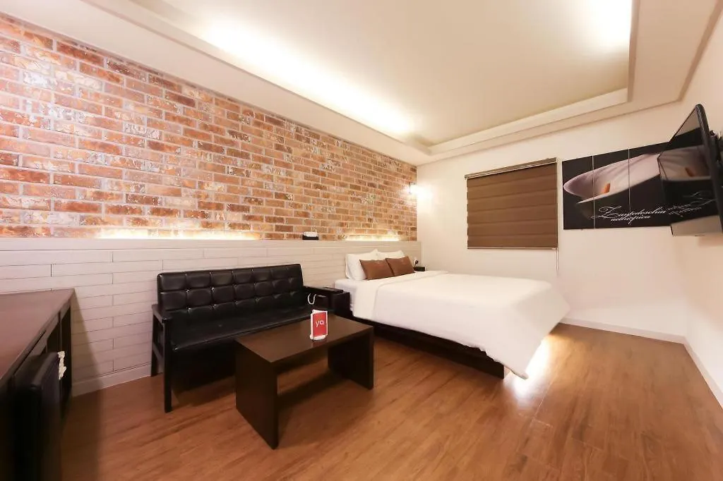 H Hotel Ulsan 2*,