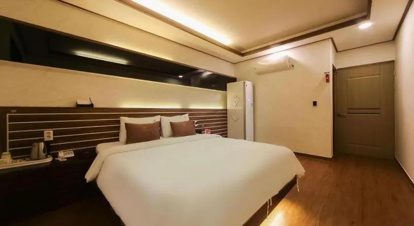 H Hotel Ulsan 2*,
