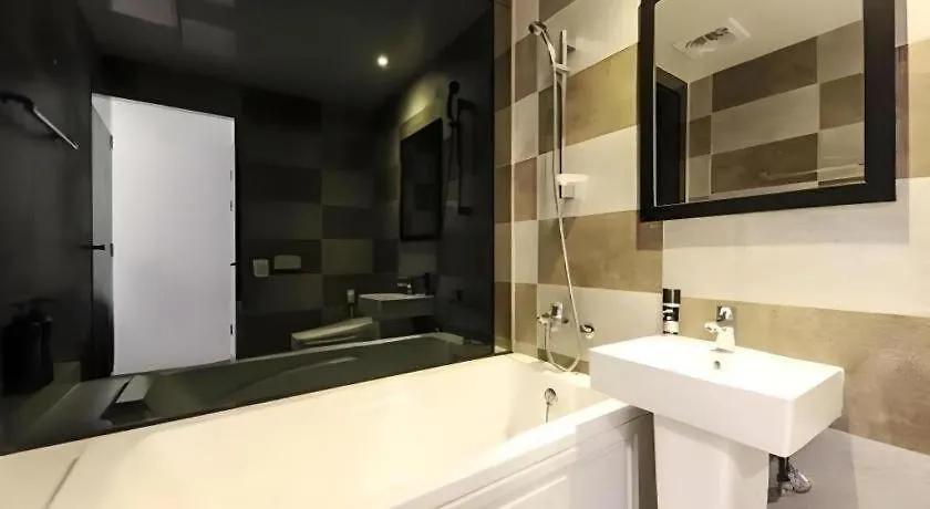 H Hotel Ulsan 2*,  South Korea
