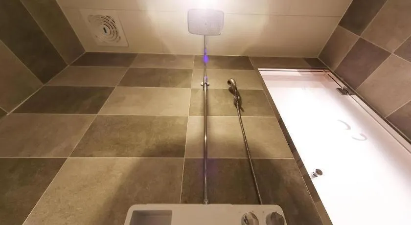 H Hotel Ulsan 2*,