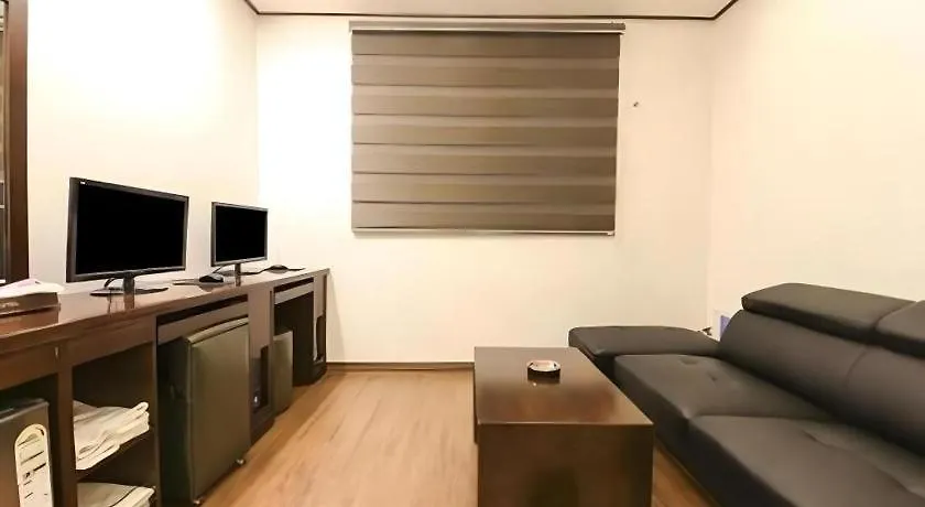 H Hotel Ulsan 2*,  South Korea