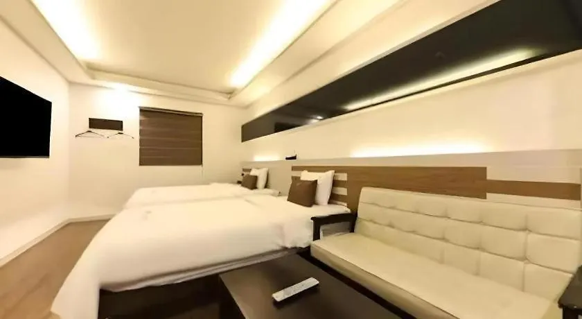 H Hotel Ulsan 2*,  South Korea